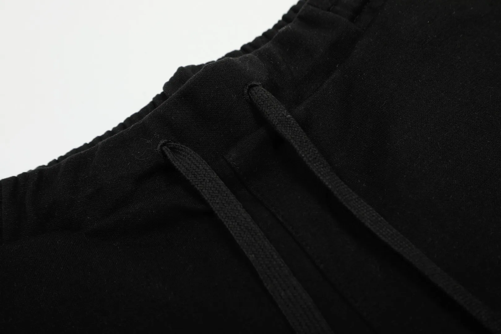 P146 💰 "Top Quality" Style Number: D910# [Ralph Lauren Paul Small Label War Horse Basic Women's Shorts] ✅Slim and sexy slim-fitting model for hot girls, six-color colorful hair ✅Summer fresh, classic and versatile drawstring basic classic shorts ✅Lazy style must-have item, small fresh feeling on the upper body ✅Air cotton is soft, comfortable and breathable, retro and textured ✅Specialized for platform live broadcast, wholesale entity, summer running volume ✅Simple and easy to match, light American style, super great ✅Standard for summer, small and sexy is YYDS, a must for petite girls Size: S-L #Elastic waistline can be stretched Color: Black White Gray Pink Apricot Green